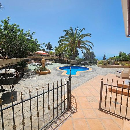 אדחה Villa Carlitos Vistas Al Mar Y A La Montana מראה חיצוני תמונה