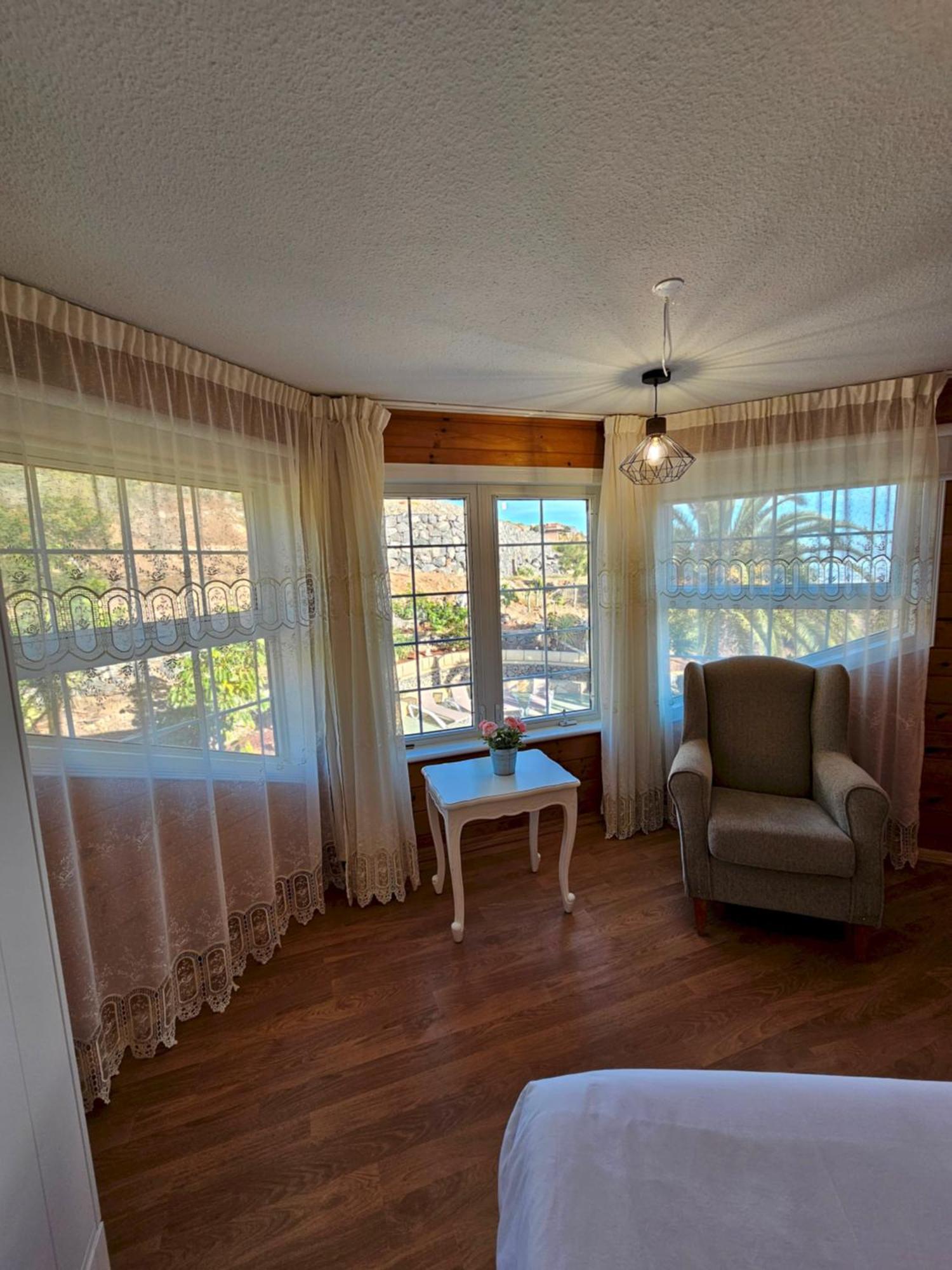 אדחה Villa Carlitos Vistas Al Mar Y A La Montana מראה חיצוני תמונה