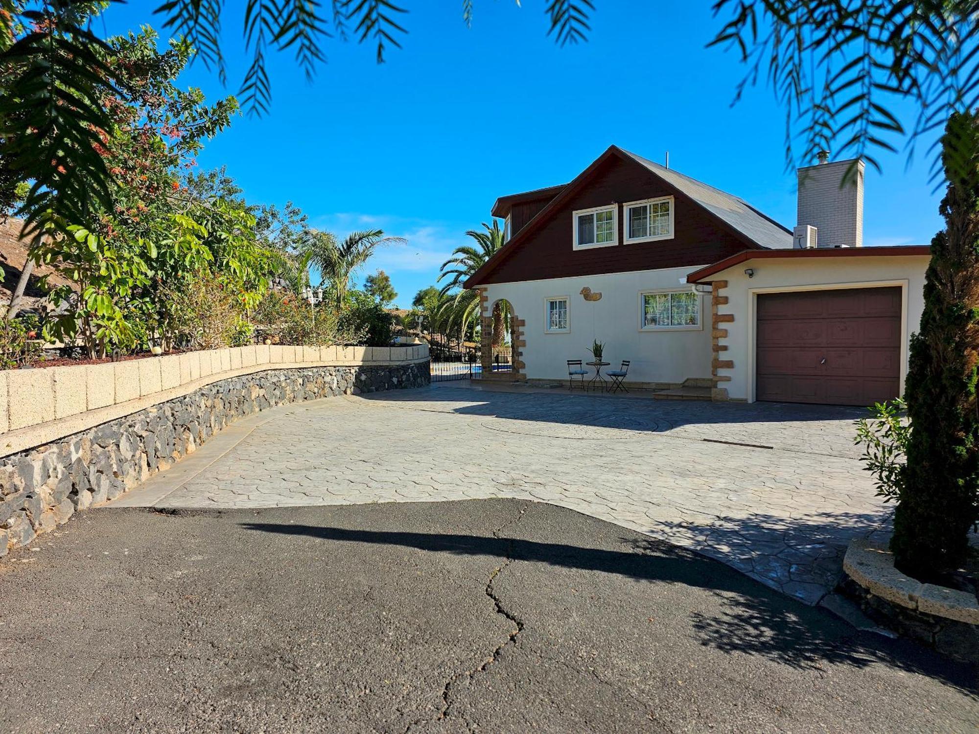 אדחה Villa Carlitos Vistas Al Mar Y A La Montana מראה חיצוני תמונה