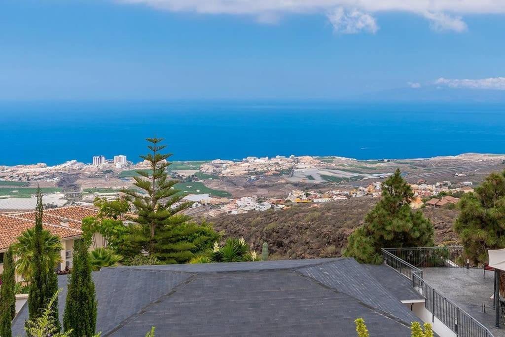 אדחה Villa Carlitos Vistas Al Mar Y A La Montana מראה חיצוני תמונה